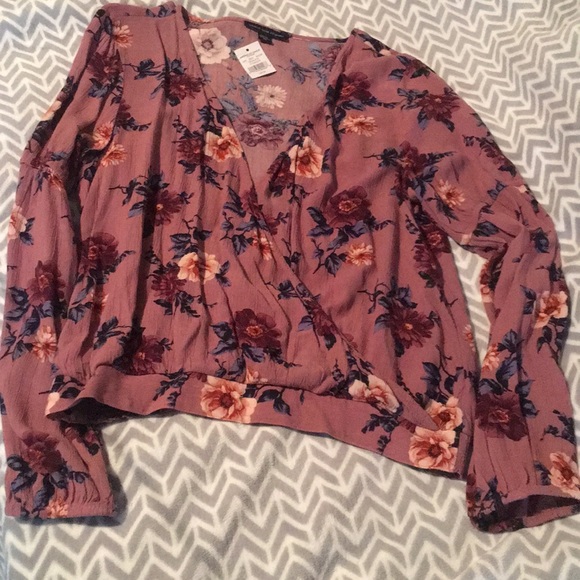 American Eagle Outfitters Tops - American Eagle blouse